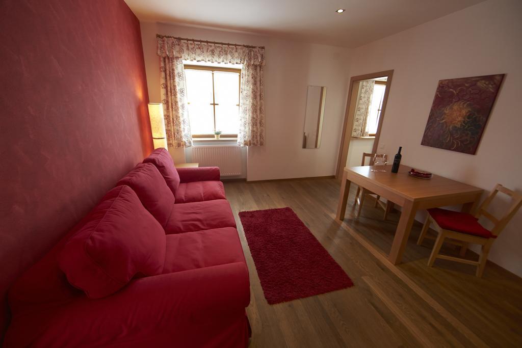 Winzerhof Kiss Hotell Jois Rum bild