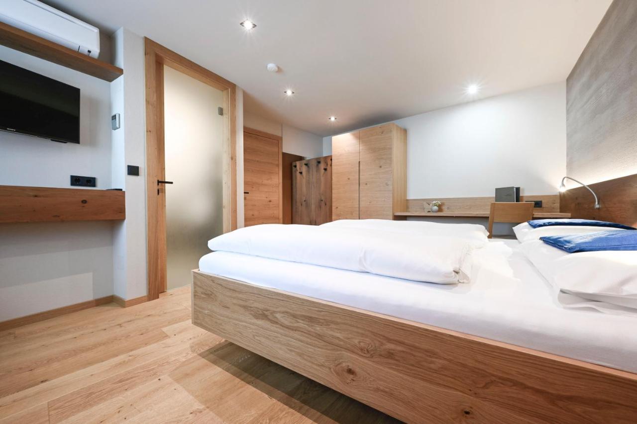 Winzerhof Kiss Hotell Jois Exteriör bild
